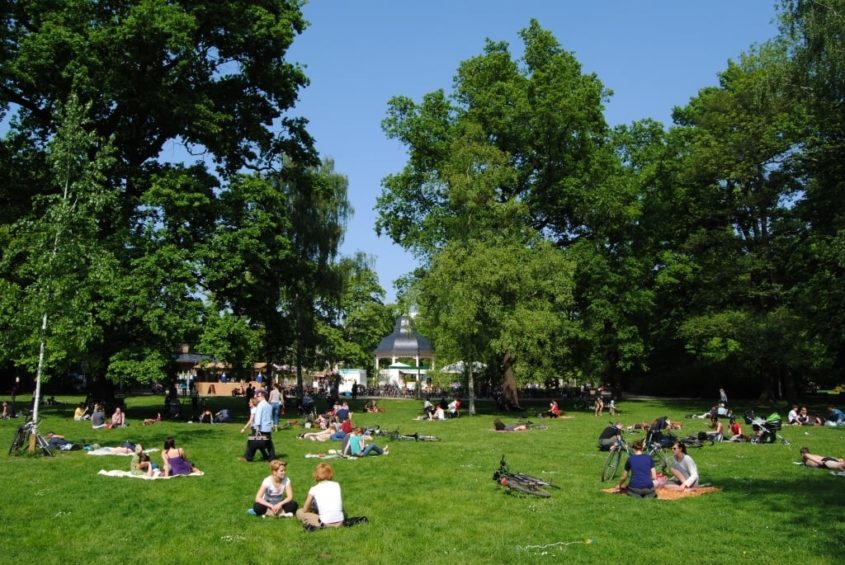 Clara-Zetkin-Park - Picknick - mit freundlicher Genehmigung von Andreas Schmidt / Leipziger Touristik- und Marketing GmbH