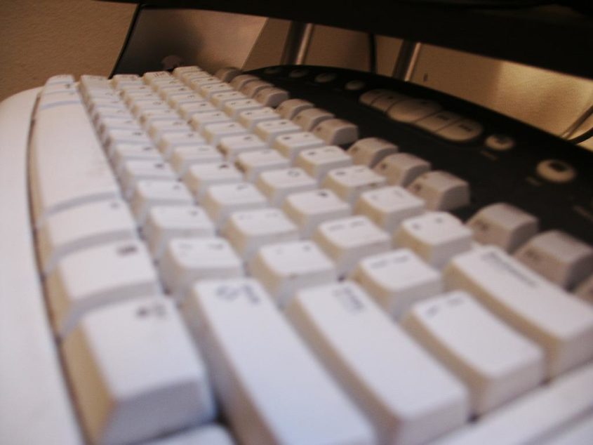 Eine Computer-Tastatur - free picture by davidwilkerson via morguefile.com