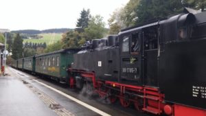 Die Fichtelberg-Bahn im Bahnhof Kurort Oberwiesenthal