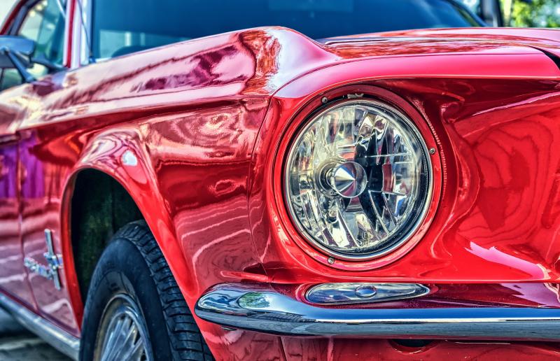 Ford Mustang - (C) Tama66 CC0 via Pixabay.com - https://pixabay.com/de/ford-mustang-v8-67er-ford-mustang-2705402/