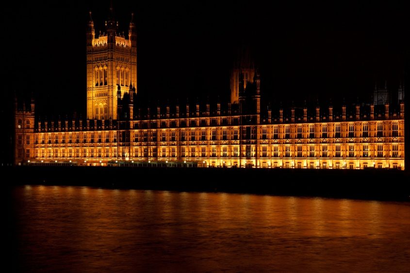 London Calling - Großbritannien mit neuem Kabinett - Bild von PublicDomainPictures auf Pixabay